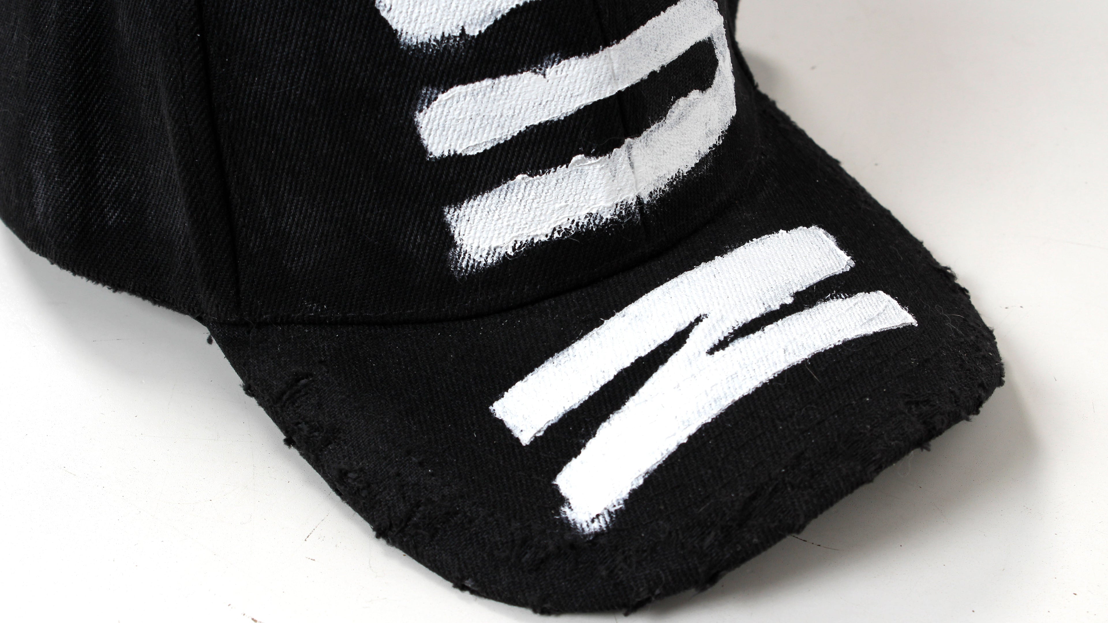 DISTORT CAP